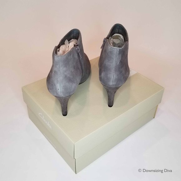 Clarks - Arista Paige - Ankle Bootie - Gray/Grey - Picture 10 of 12